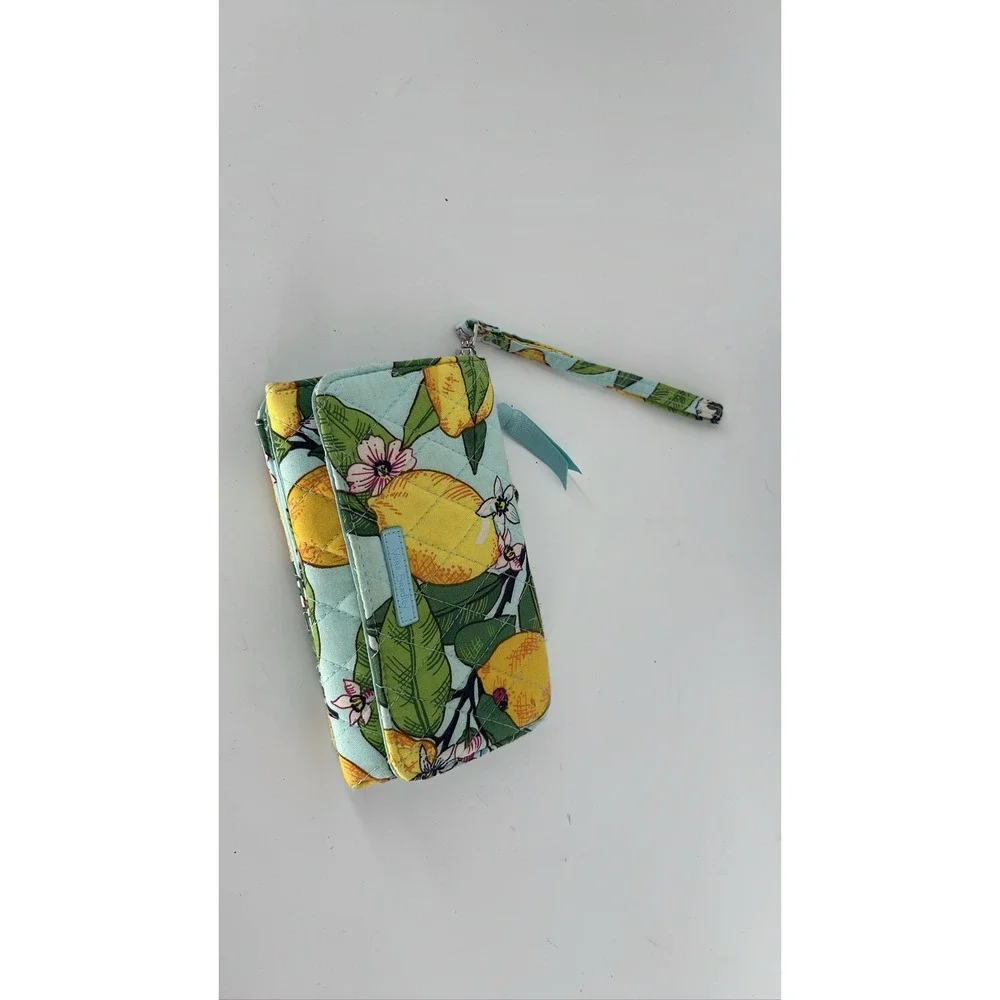 Vera‎ Bradley RFID Accordion Wristlet Wallet Lemon Grove